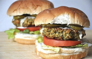 Hem sağlıklı, hem de lezzetli hamburger köftesi tarifi: Brokolili Köfte